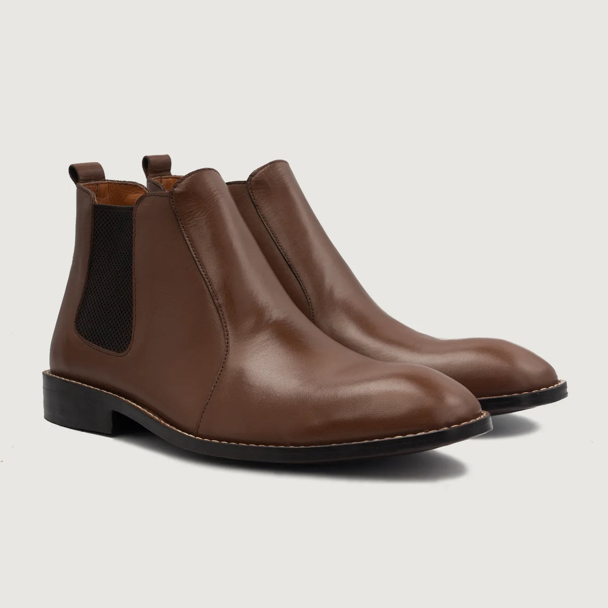 Clarkson Chelsea ყავისფერი ტყავის ჩექმები მამაკაცის For Men in Brown Full-Grain Leather - გვერდითი ხედი | შეიძინეთ ონლაინ