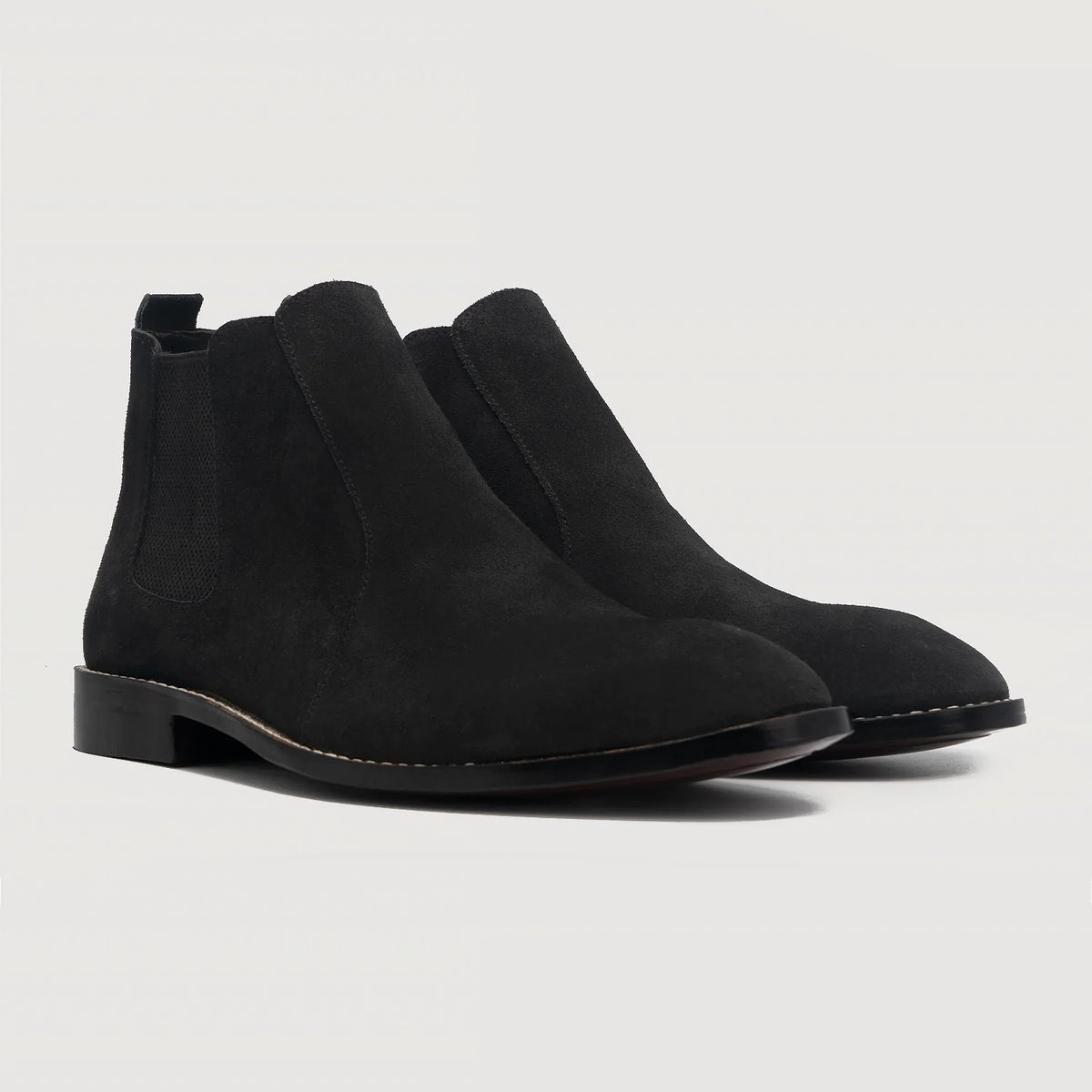 Clarkson Chelsea შავი Suede ტყავის ჩექმები მამაკაცის For Men in Black Goatskin Suede - გვერდითი ხედი | შეიძინეთ ონლაინ