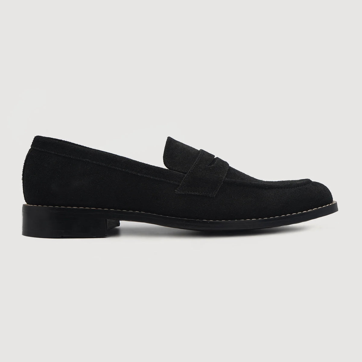 Black Goatskin Suede Leather Loafers - Goodyear welt კონსტრუქცია და წინა ცხვირის დეტალი