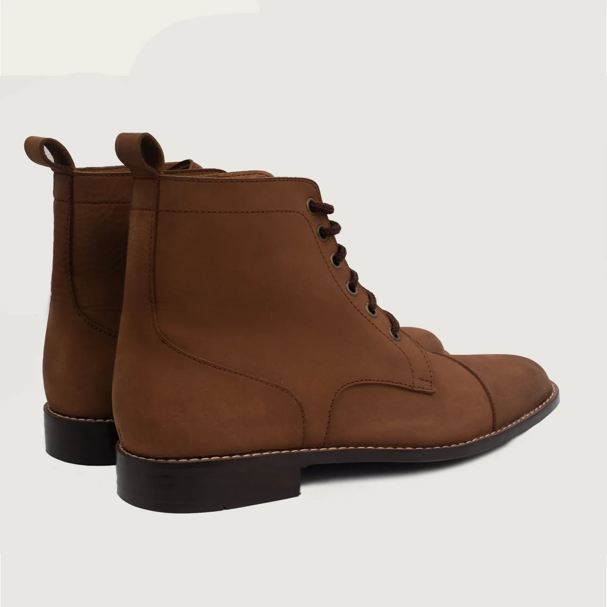 Knight Derby Brown Leather Boots For Men - გაძლიერებული ქუსლი და ზუსტი ორმაგი ნაკერი