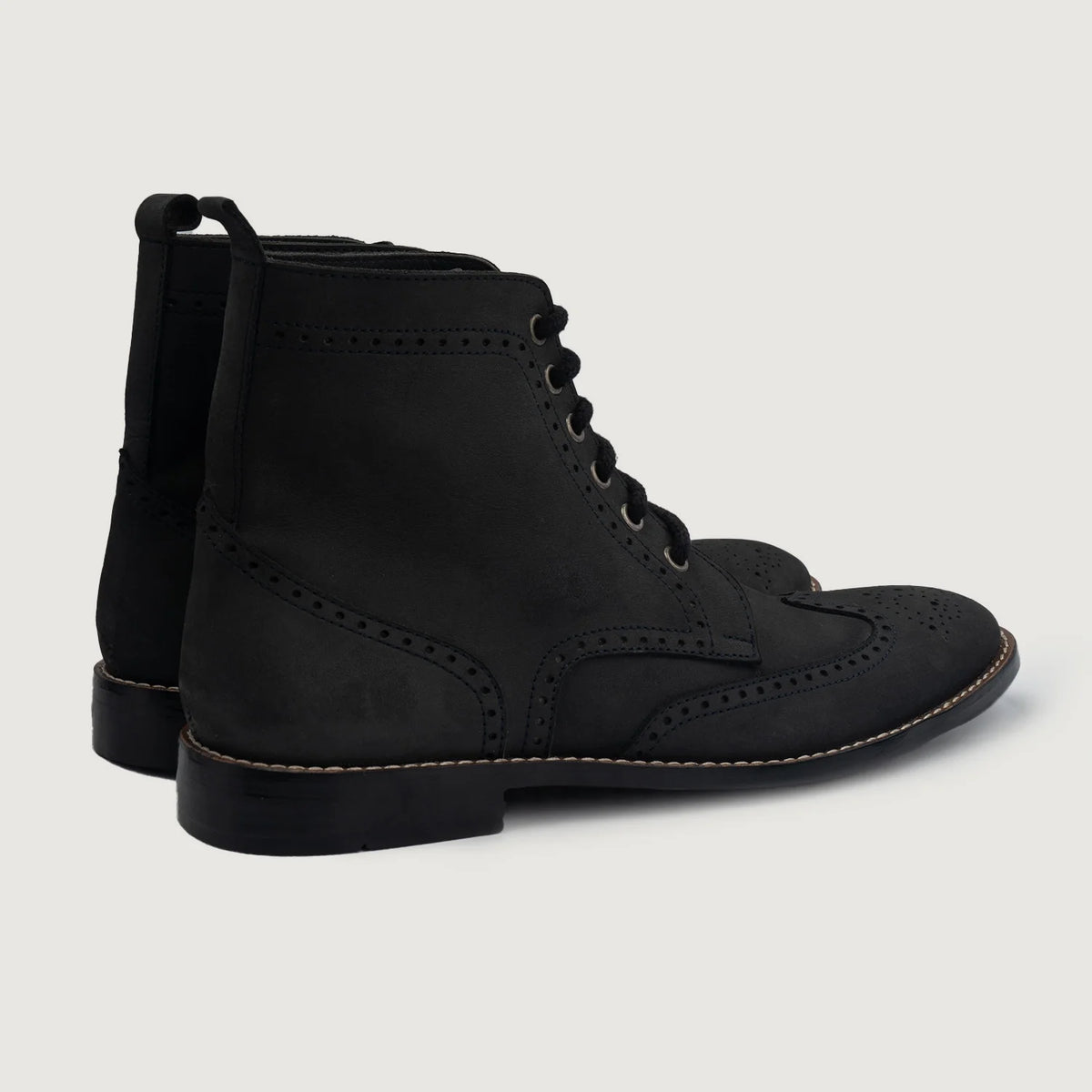 Duster Brogues Derby შავი Nubuck ტყავის ჩექმები მამაკაცის For Men - გვერდითი პროფილი ერგონომიული სახელოს ჭრით