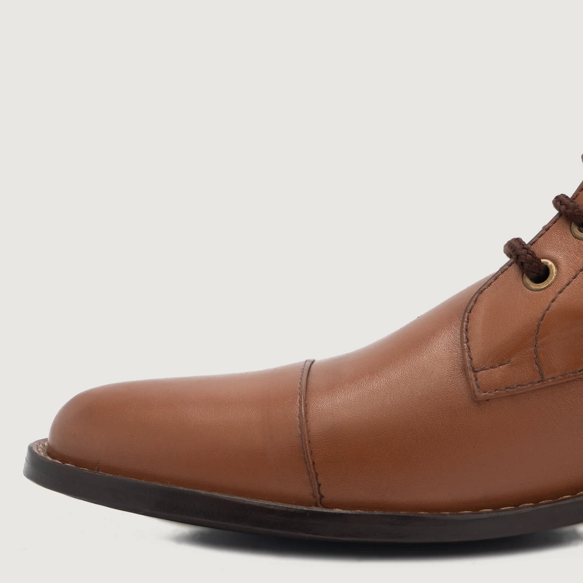 High-Traction Rubber Outsole & Lug Tread Pattern on Knight Derby ტანი ტყავის ჩექმები მამაკაცის For Men