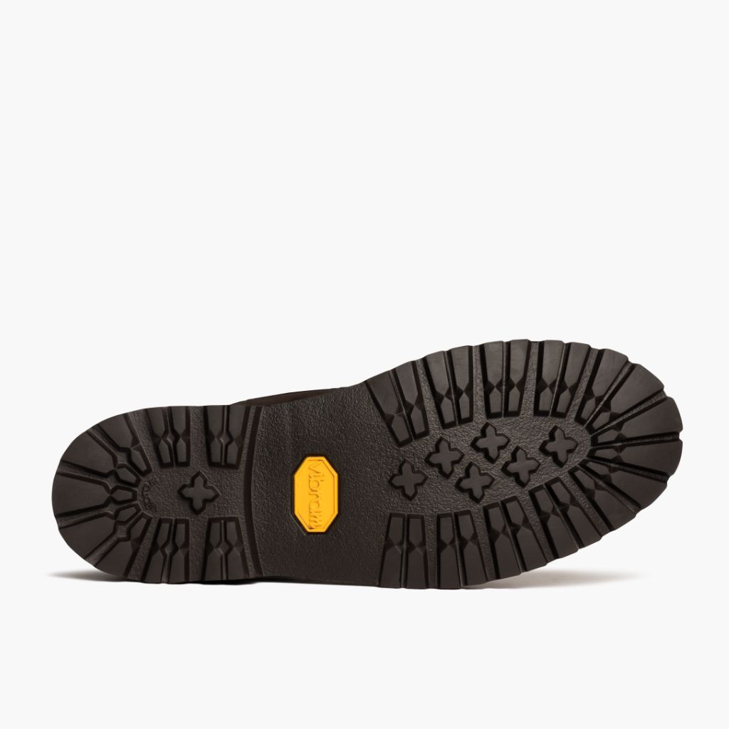 High-Traction Rubber Outsole & Lug Tread Pattern on Explorer Rocky Road ტყავის ჩექმები მამაკაცის