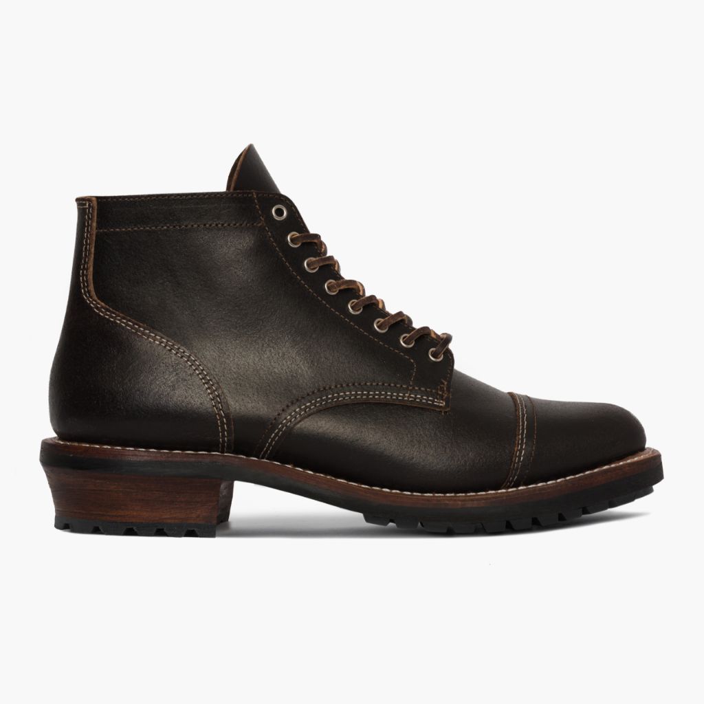 Classic Full-Grain leather Boots - Goodyear welt კონსტრუქცია და წინა ცხვირის დეტალი
