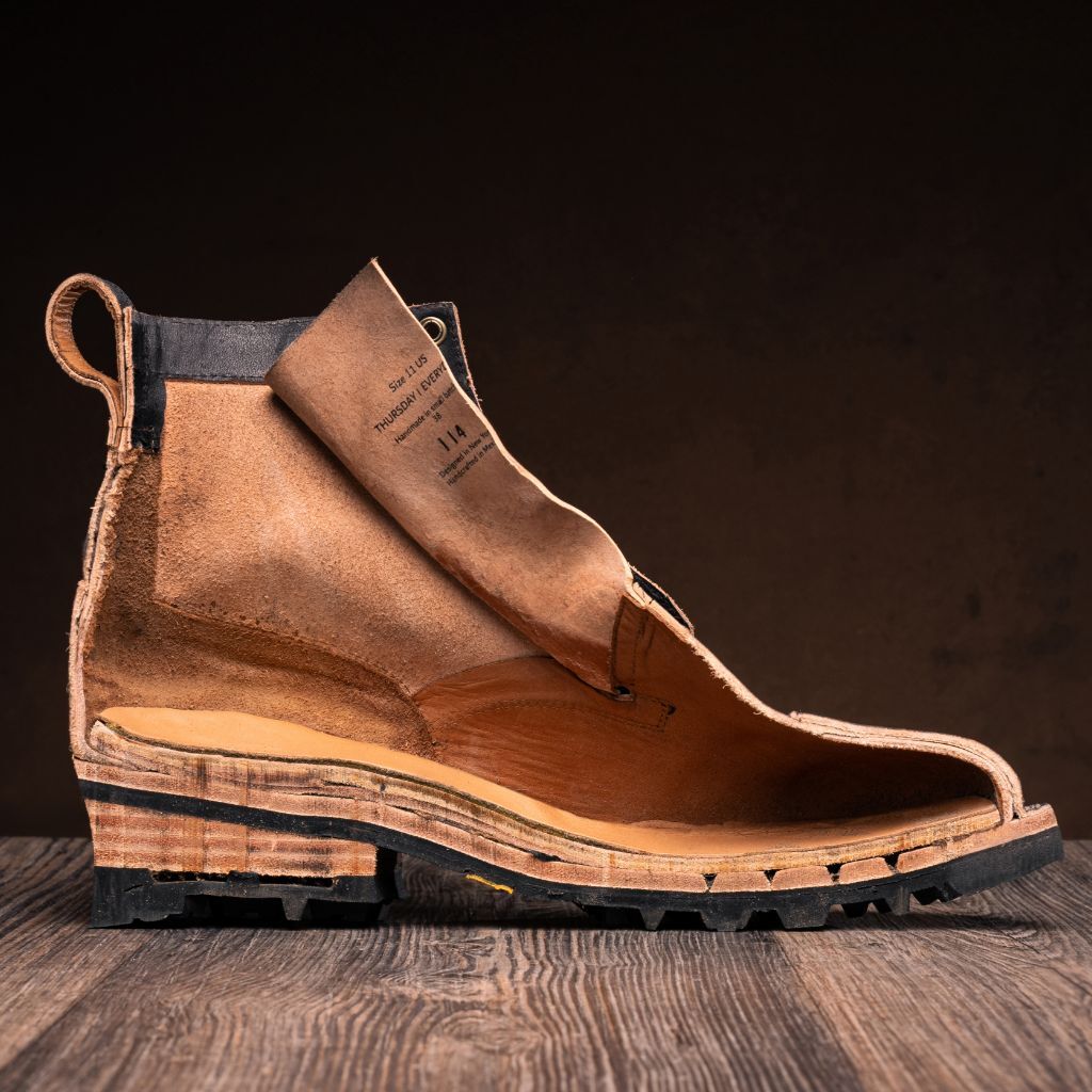 High-Traction Rubber Outsole & Lug Tread Pattern on Challenger Sesame Double Shot ტყავის ჩექმები მამაკაცის