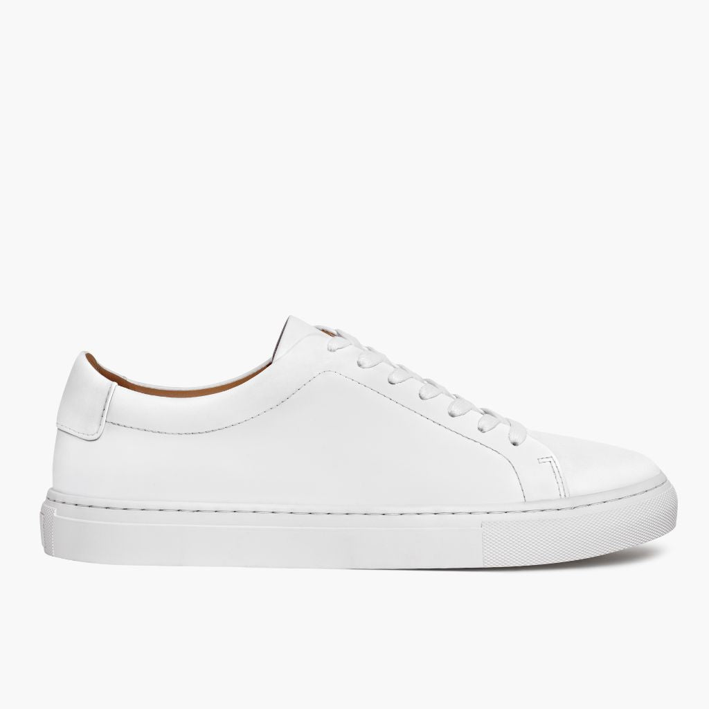 White Full-Grain leather Sneakers - Goodyear welt კონსტრუქცია და წინა ცხვირის დეტალი