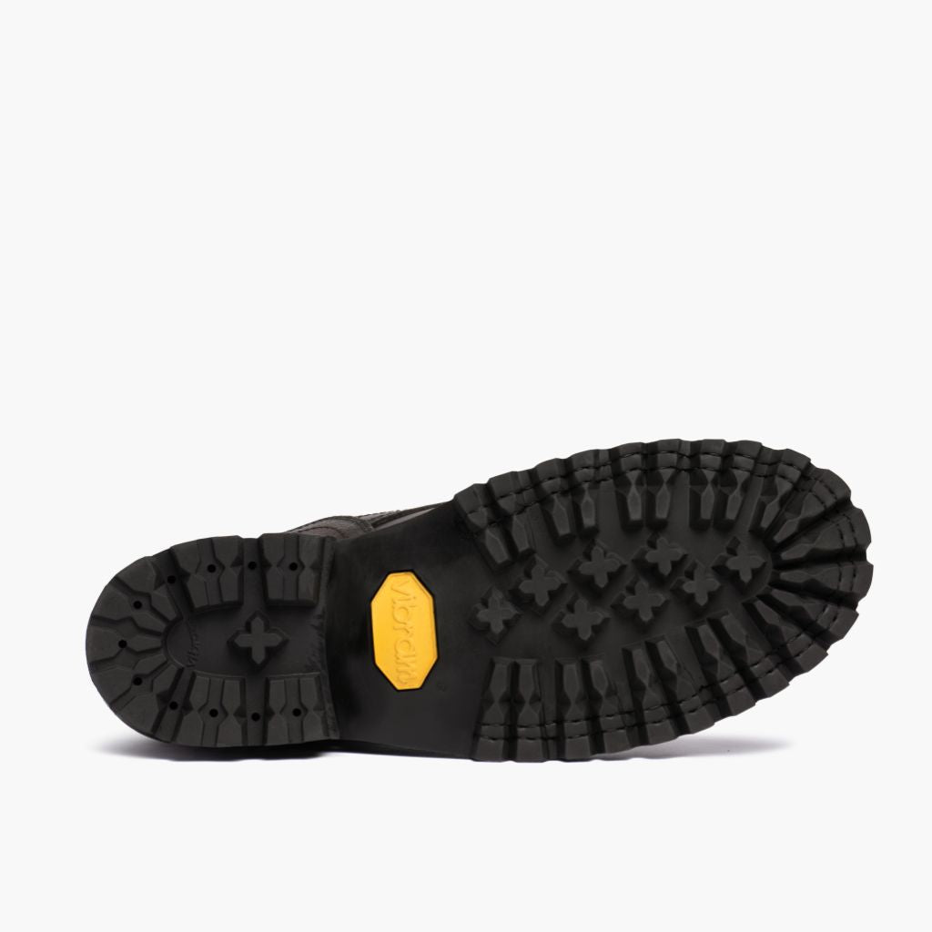 High-Traction Rubber Outsole & Lug Tread Pattern on Challenger Canyon ტყავის ჩექმები მამაკაცის