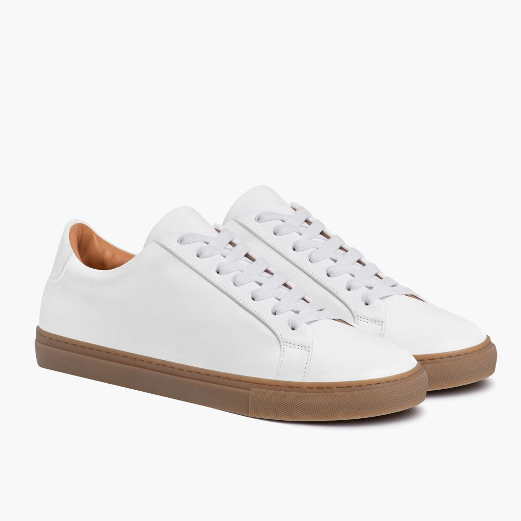 Legacy White ტყავის კედები მამაკაცის in White Full-Grain Leather - გვერდითი ხედი | შეიძინეთ ონლაინ
