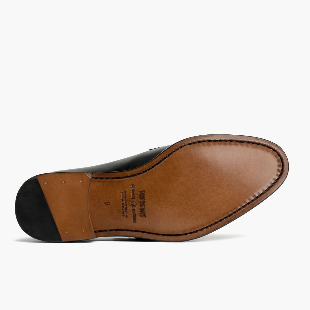 High-Traction Rubber Outsole & Lug Tread Pattern on Lincoln შავი ტყავის კედები მამაკაცის