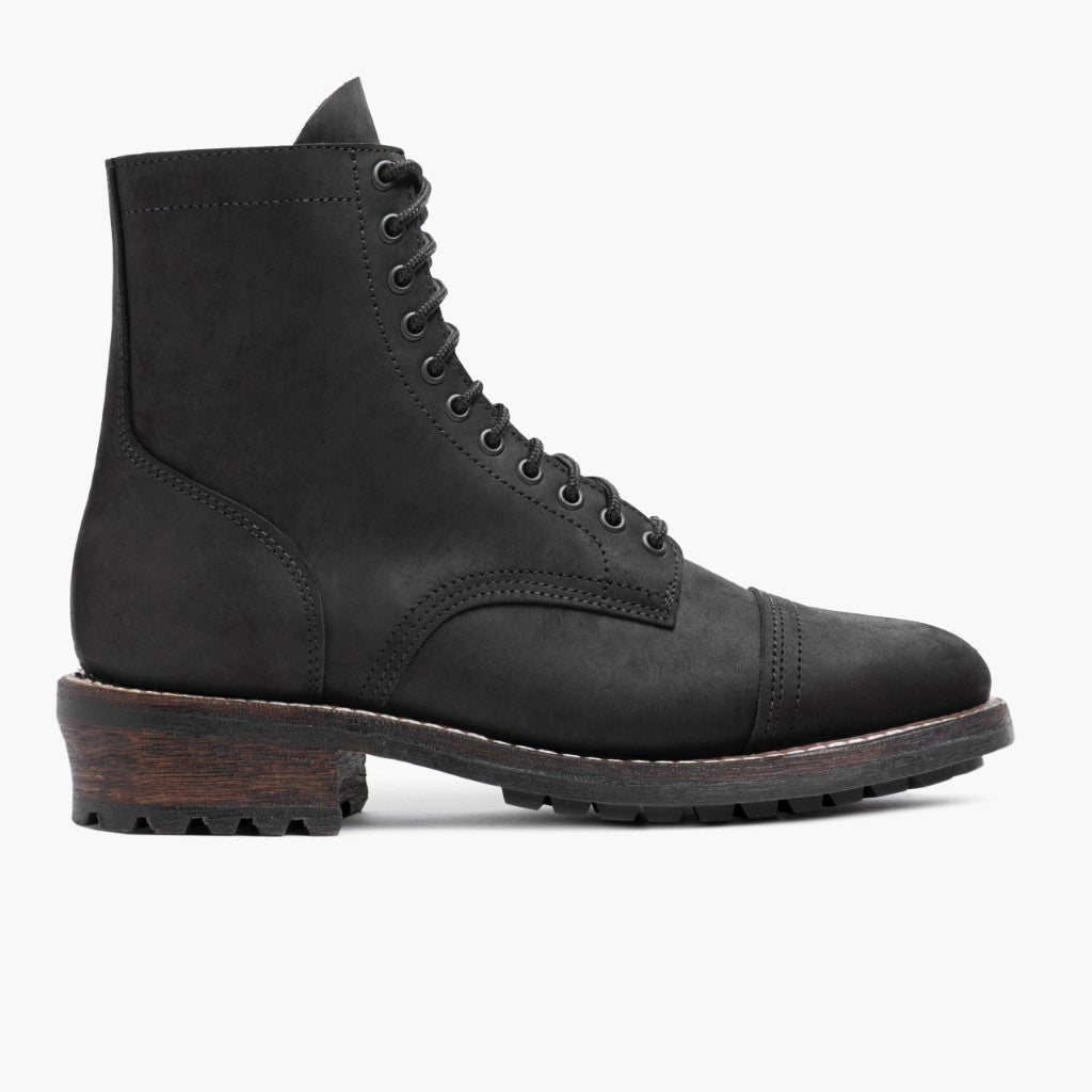 Black Full-Grain leather Boots - Goodyear welt კონსტრუქცია და წინა ცხვირის დეტალი