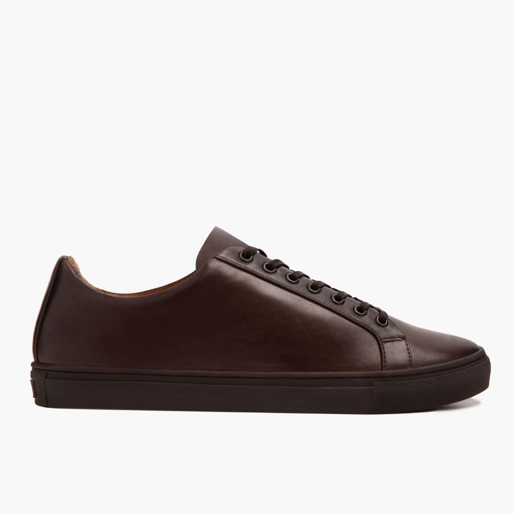 Classic Full-Grain leather Sneakers - Goodyear welt კონსტრუქცია და წინა ცხვირის დეტალი