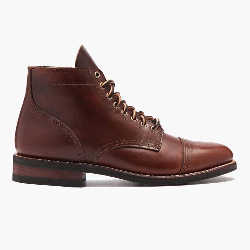 Classic Full-Grain leather Boots - Goodyear welt კონსტრუქცია და წინა ცხვირის დეტალი