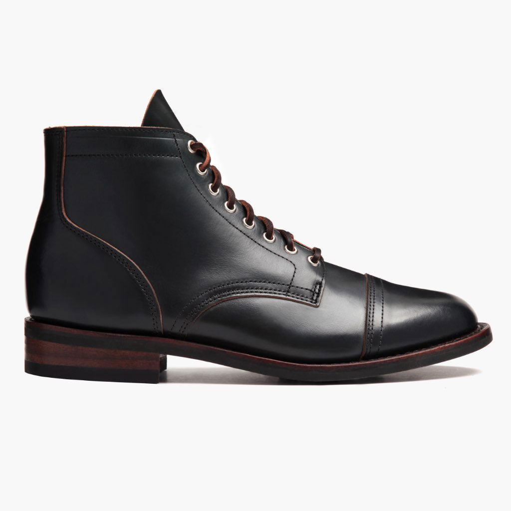 Classic Full-Grain leather Boots - Goodyear welt კონსტრუქცია და წინა ცხვირის დეტალი