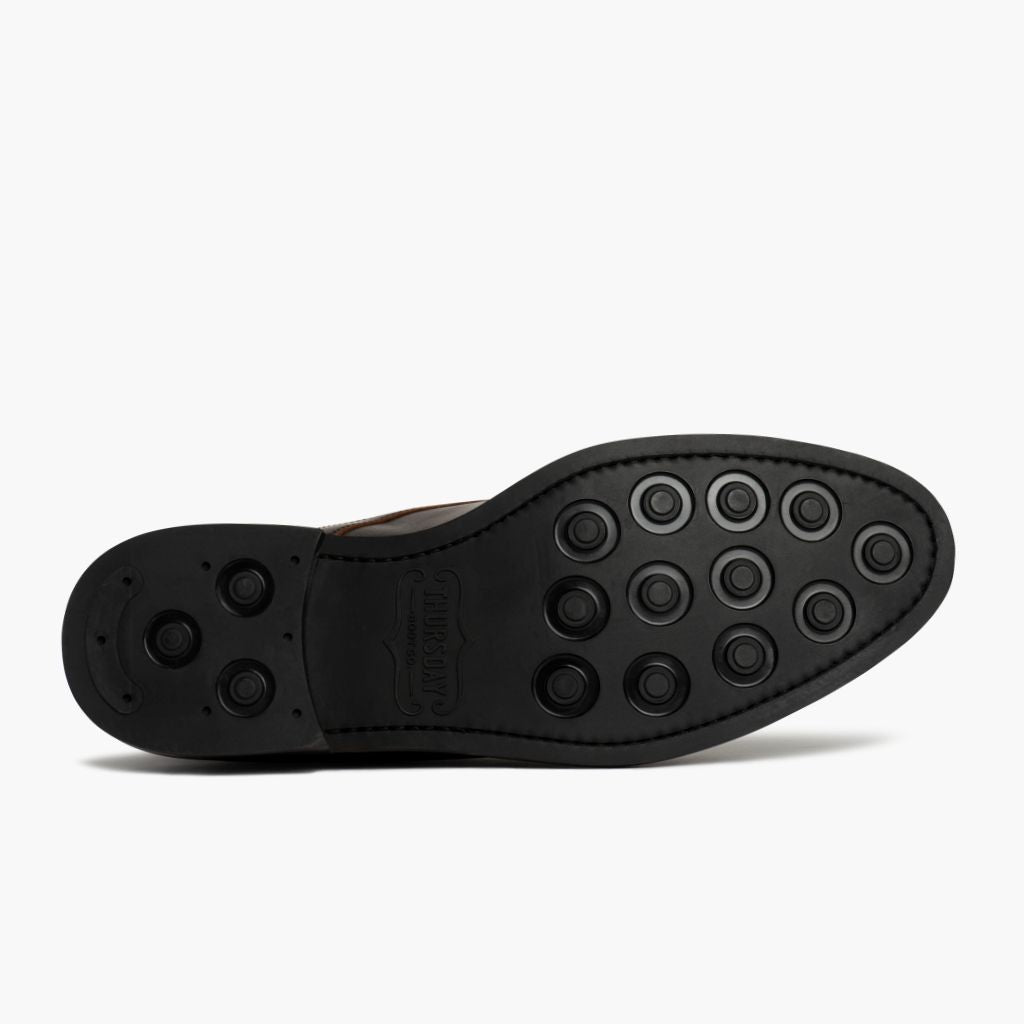 High-Traction Rubber Outsole & Lug Tread Pattern on Cadet Rich Mahogany ტყავის ჩექმები მამაკაცის