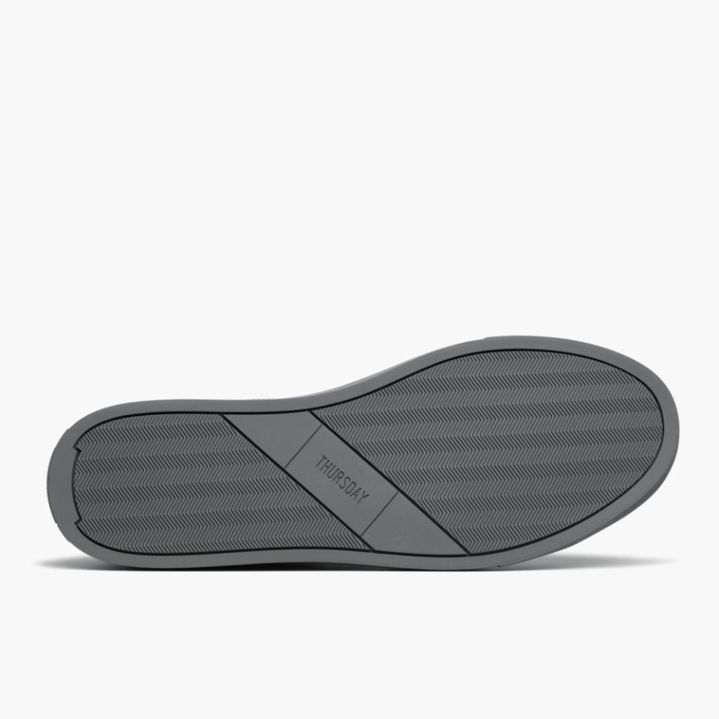 High-Traction Rubber Outsole & Lug Tread Pattern on Encore Steel Grey ტყავის კედები მამაკაცის