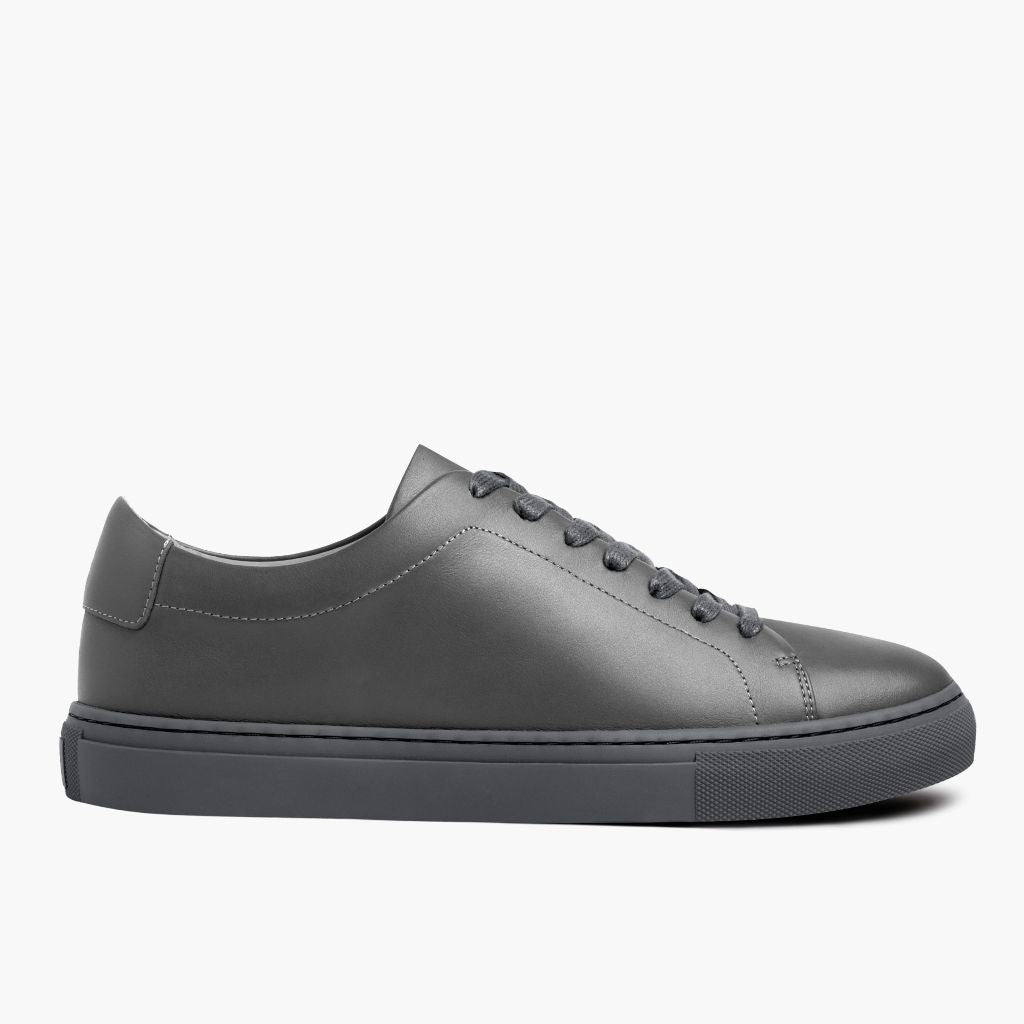 Grey Full-Grain leather Sneakers - Goodyear welt კონსტრუქცია და წინა ცხვირის დეტალი