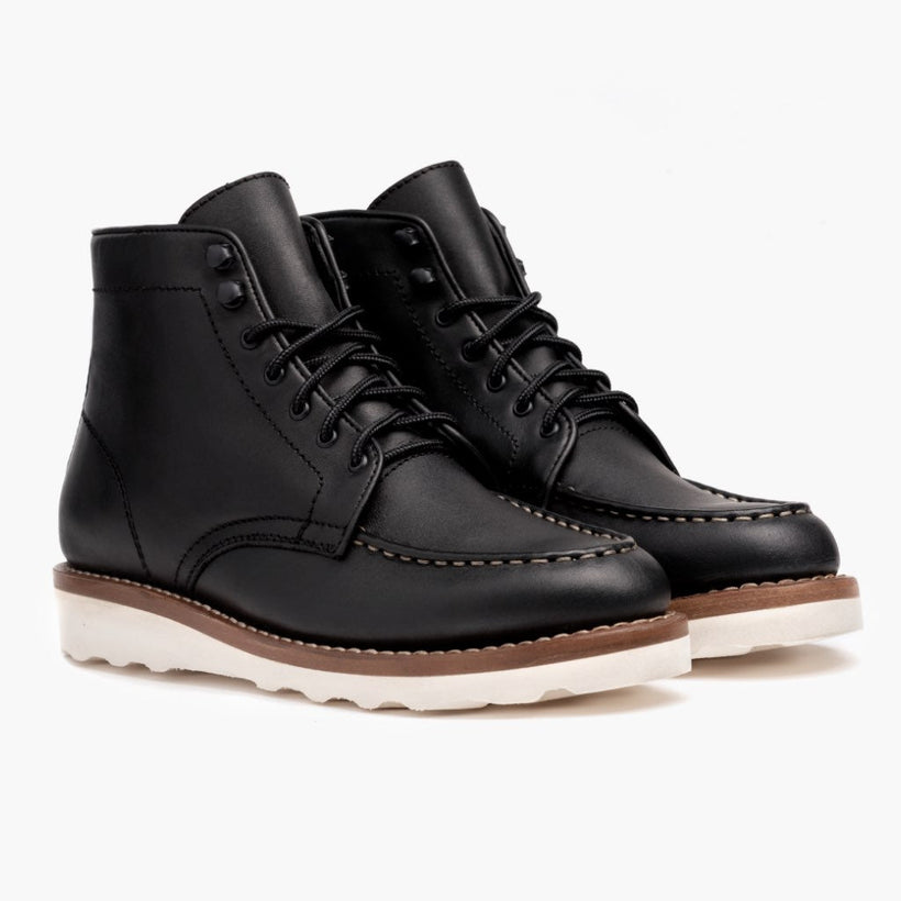 Diplomat შავი Leather Boots ქალის