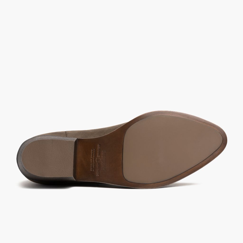 High-Traction Rubber Outsole & Lug Tread Pattern on Dreamer Bootie Tobacco ტყავის ჩექმები ქალის