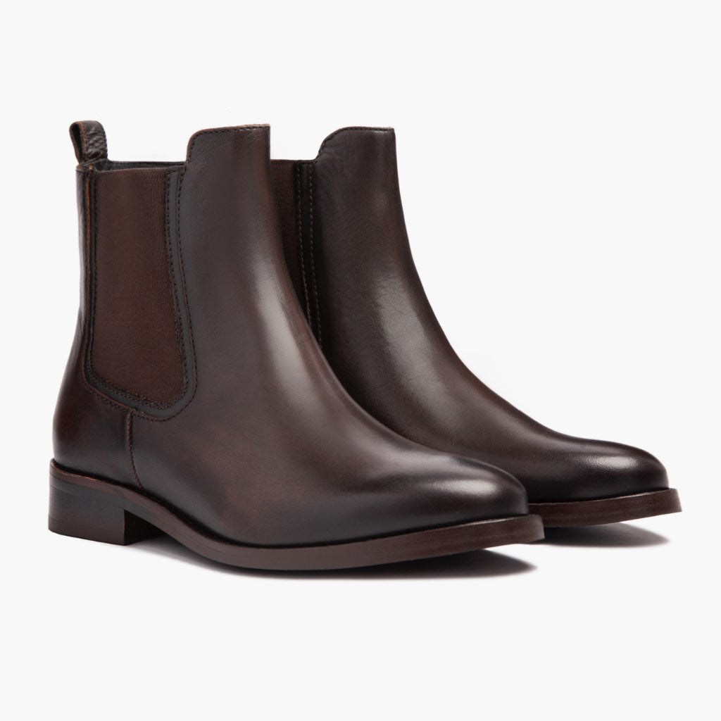 Black Full-Grain leather Boots - Goodyear welt კონსტრუქცია და წინა ცხვირის დეტალი