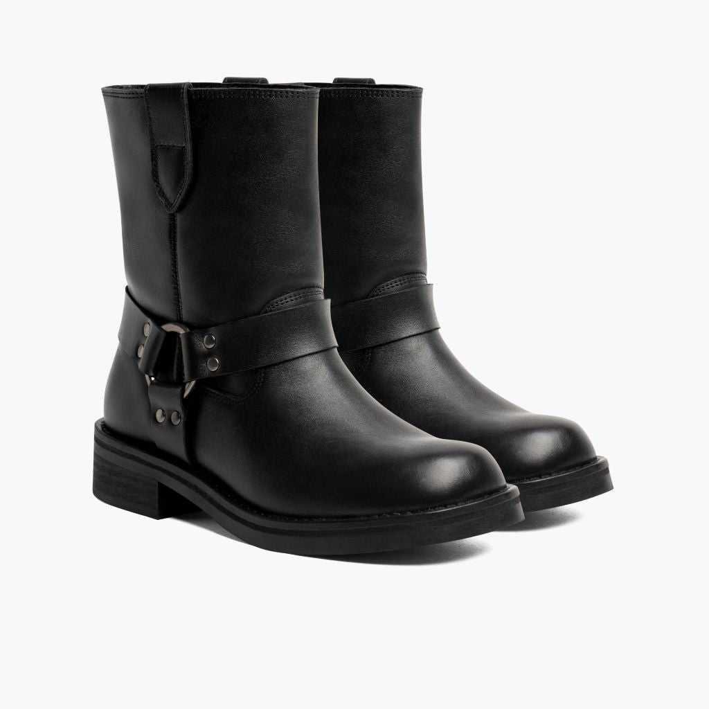 Black Full-Grain leather Boots - Goodyear welt კონსტრუქცია და წინა ცხვირის დეტალი