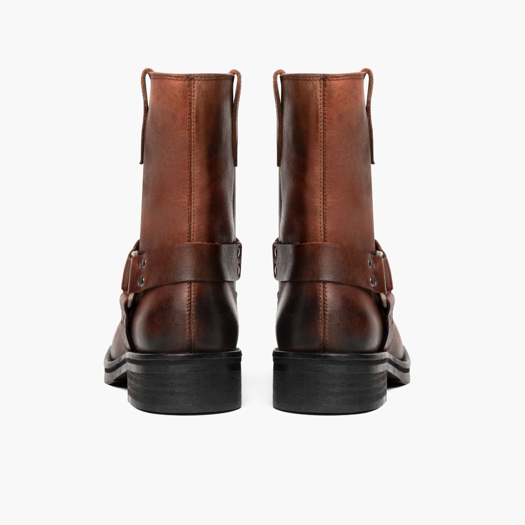High-Traction Rubber Outsole & Lug Tread Pattern on Outlaw Rust ყავისფერი ტყავის ჩექმები ქალის