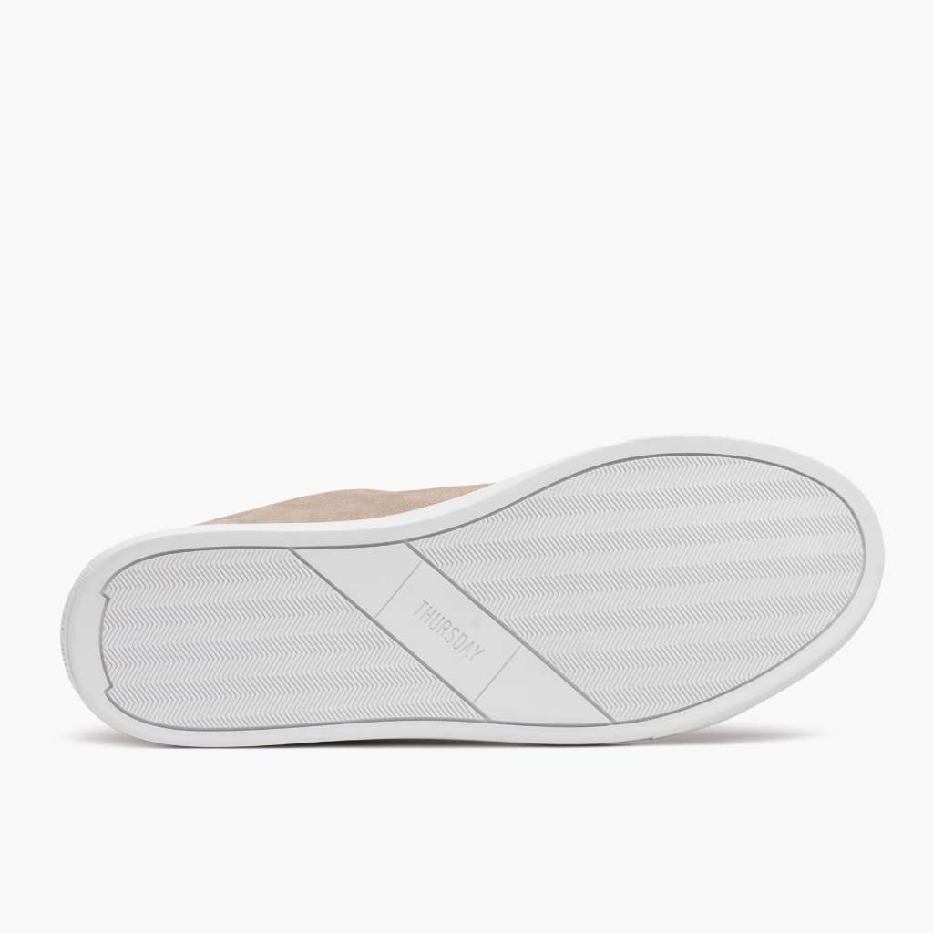 High-Traction Rubber Outsole & Lug Tread Pattern on Premier Low Top Latte ტყავის კედები ქალის