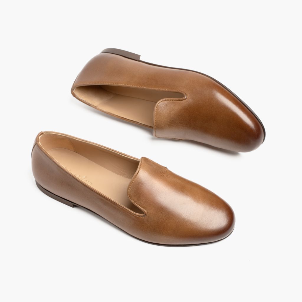 High-Traction Rubber Outsole & Lug Tread Pattern on Eden Ginger ტყავის ჩექმები ქალის
