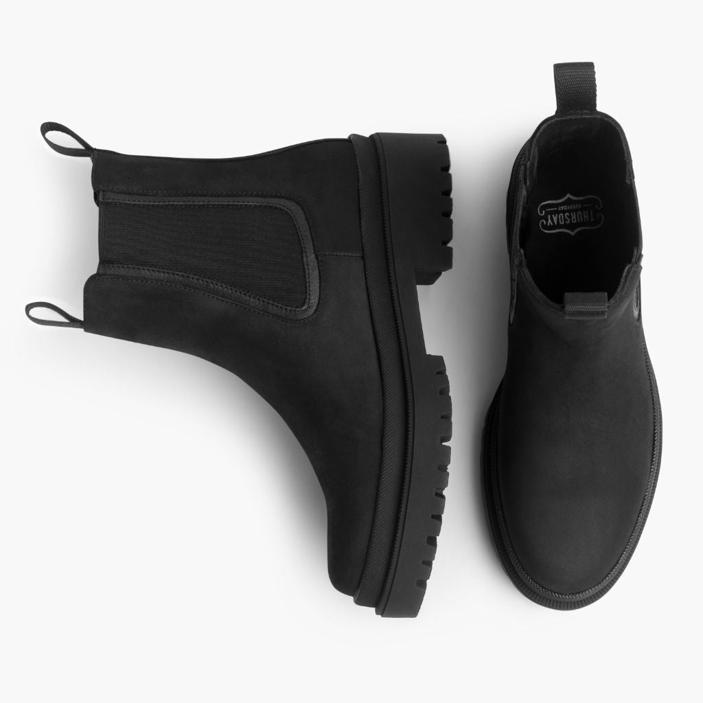 High-Traction Rubber Outsole & Lug Tread Pattern on Legend Platform შავი Matte ტყავის ჩექმები ქალის
