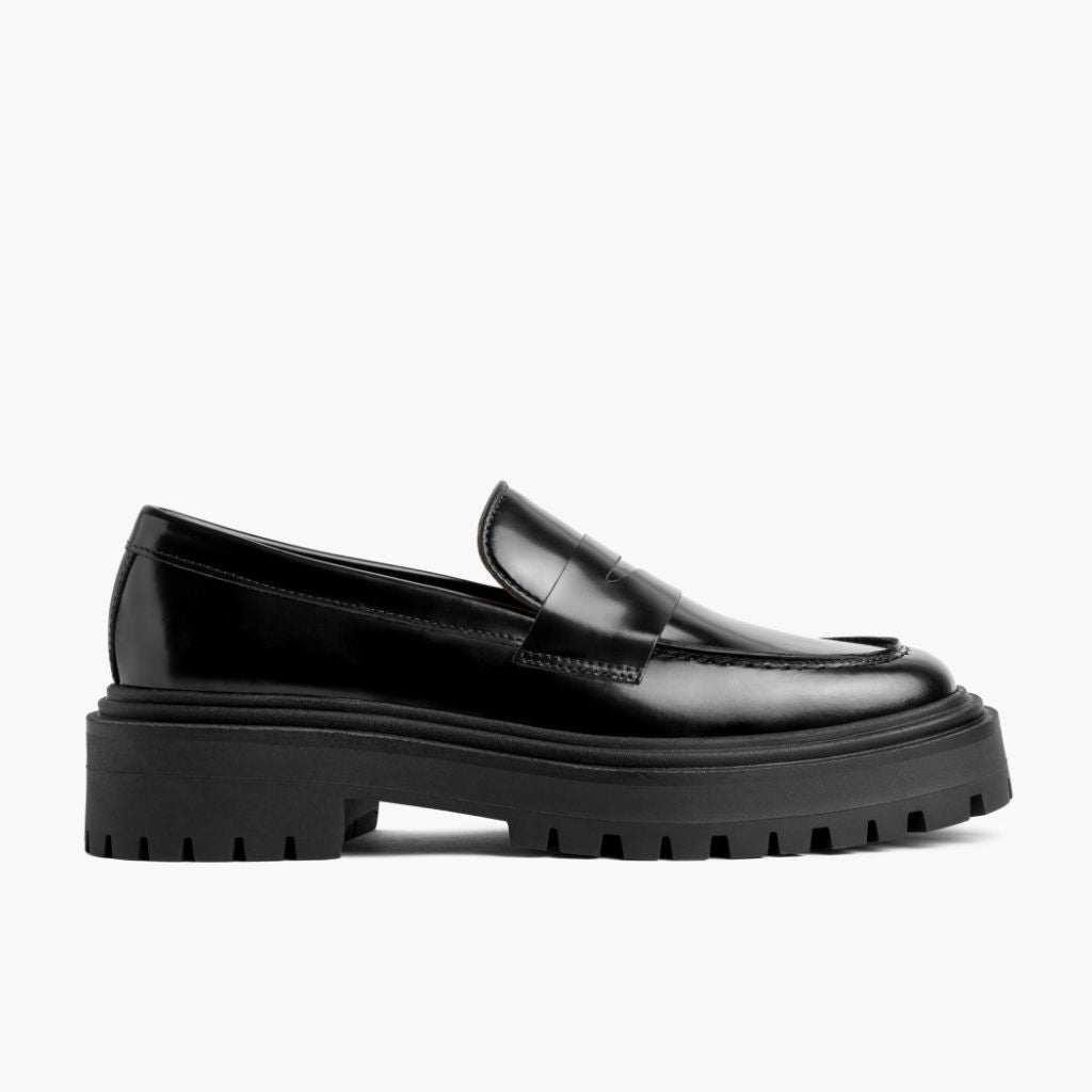 Black Full-Grain leather Loafers - Goodyear welt კონსტრუქცია და წინა ცხვირის დეტალი