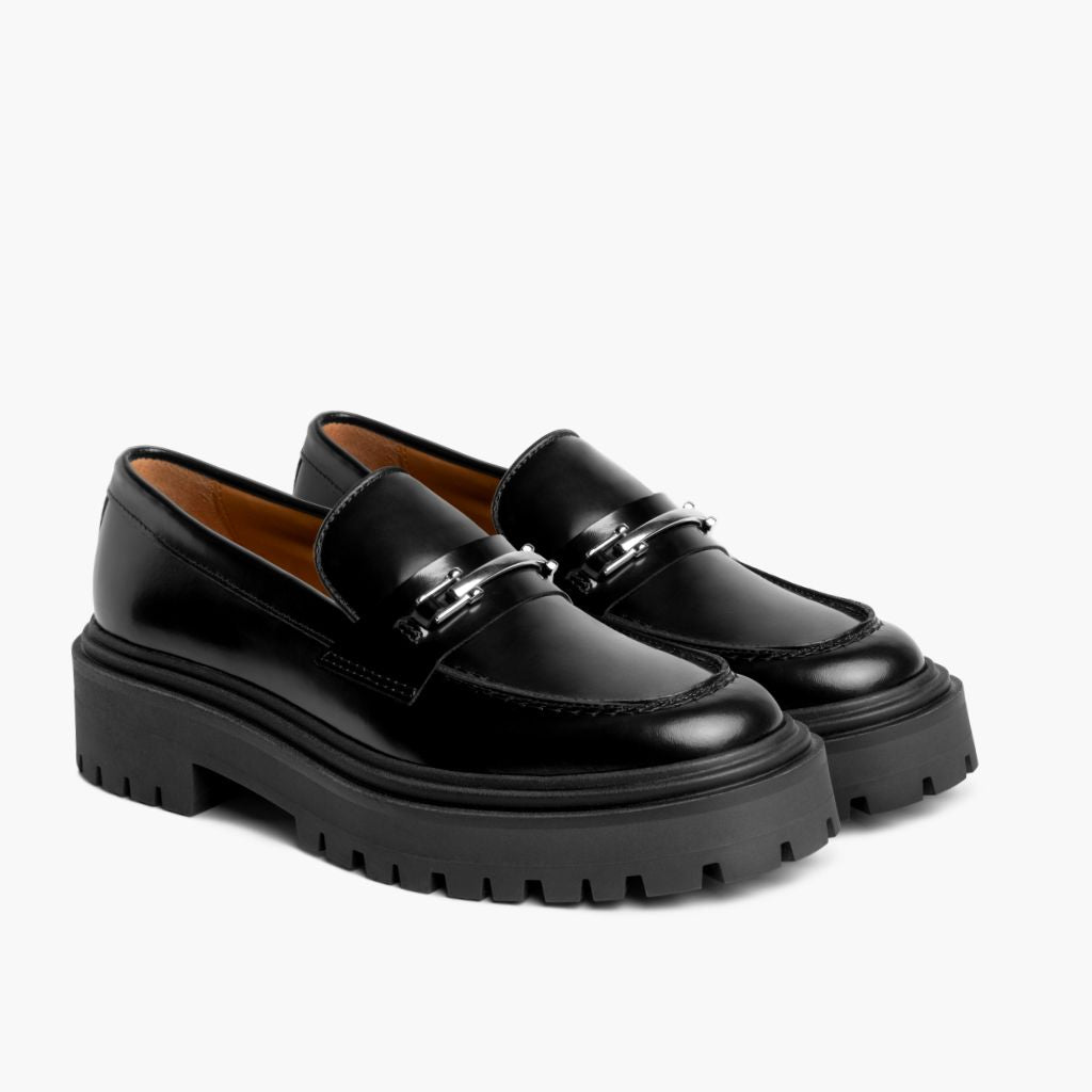 Penny Platform შავი & Silver ტყავის ლოფერები ქალის შავი ნატურალური ხარის ტყავით - გვერდითი ხედი | შეიძინეთ ონლაინ