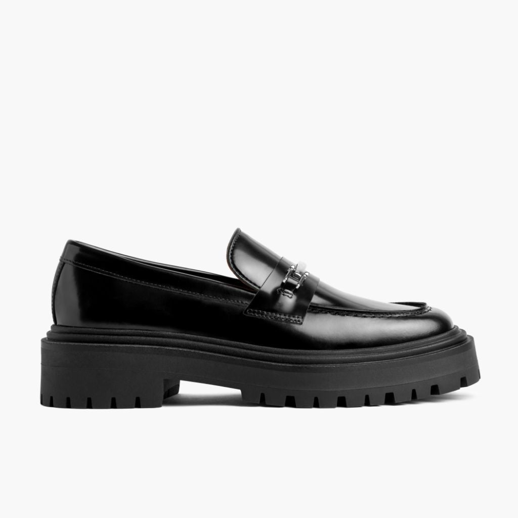 Black Full-Grain leather Loafers - Goodyear welt კონსტრუქცია და წინა ცხვირის დეტალი