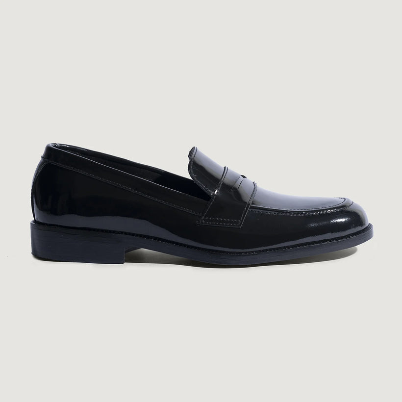 Baxton შავი Patent Leather Loafers მამაკაცის
