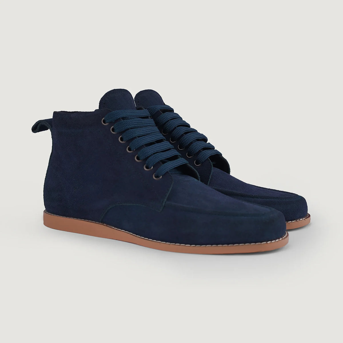 Bearman ტყავის ჩექმები მამაკაცის in Blue Goatskin Suede - გვერდითი ხედი | შეიძინეთ ონლაინ