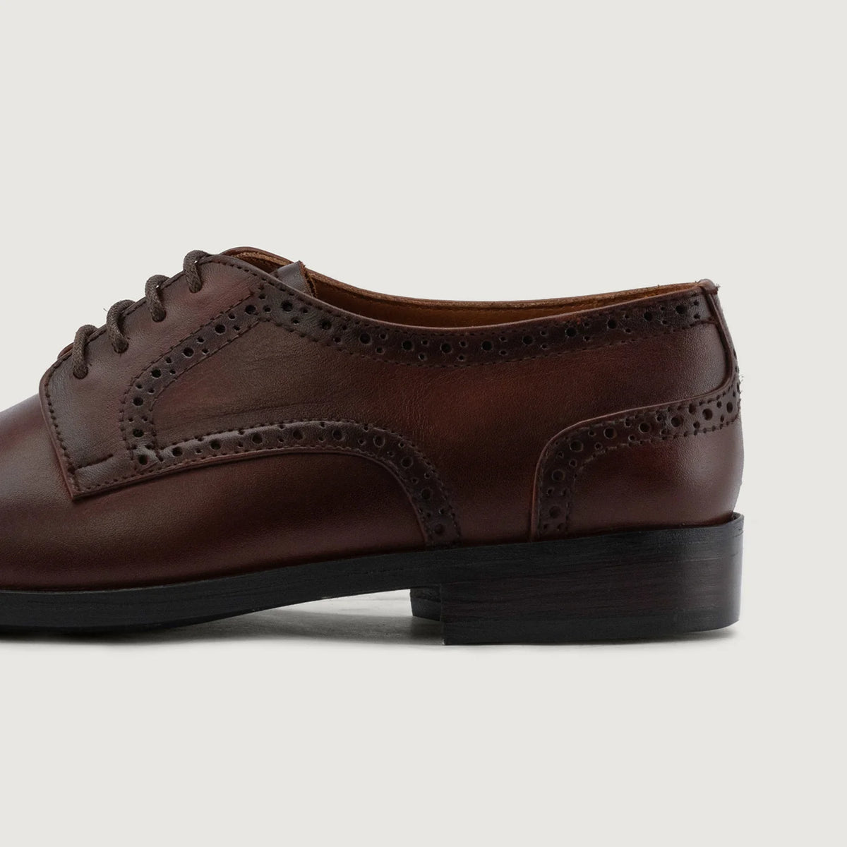 High-Traction Rubber Outsole & Lug Tread Pattern on Dirk Brogues Derby Brown Leather Shoes StudGuard For Men