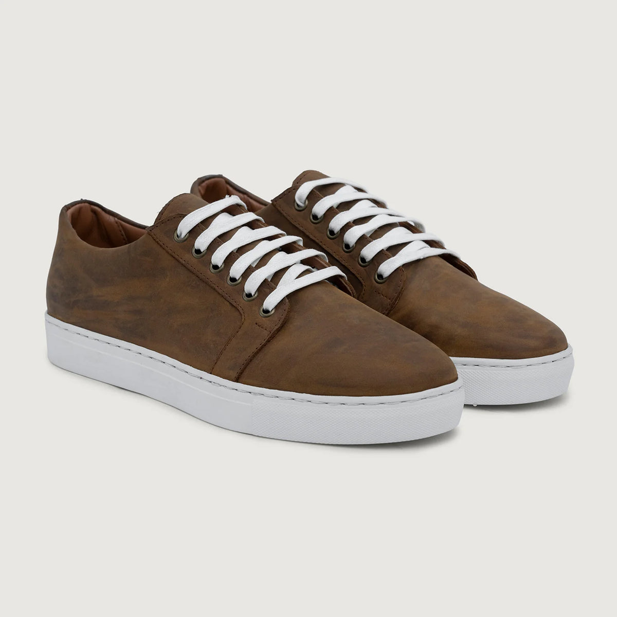 Murphy Low Top Burnt Copper Pullup ტყავის კედები მამაკაცის For Men in Burnt Copper Full-Grain Leather - გვერდითი ხედი | შეიძინეთ ონლაინ