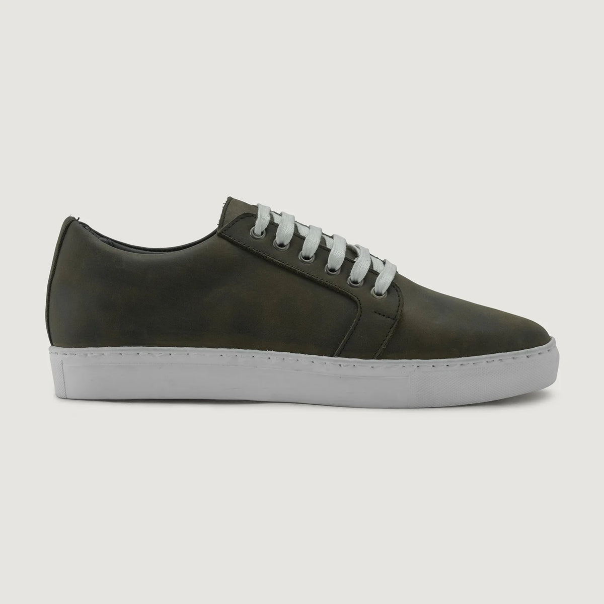 Olive Full-Grain leather Sneakers - Goodyear welt კონსტრუქცია და წინა ცხვირის დეტალი