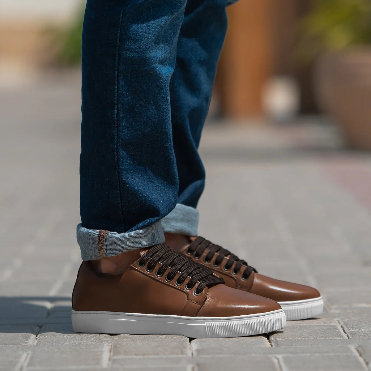 Murphy Low Top ტანი ტყავის კედები მამაკაცის in Tan Full-Grain Leather - გვერდითი ხედი | შეიძინეთ ონლაინ