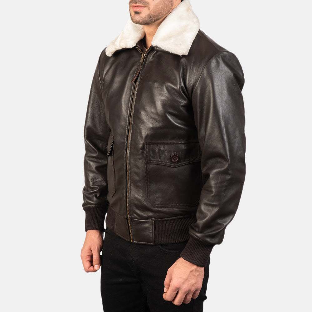 
Brown Sheepskin Leather Bomber Jacket - უკანა ხედი გამოკვეთილი მხრებით და სუფთა დაბოლოებით