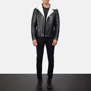 
ახლო ხედი of Notch & Zipper Hardware on Alberto White Shearling შავი ტყავის ქურთუკი მამაკაცის