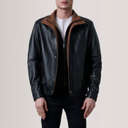 
Alfred Brown Leather Bomber Jacket For Men in Brown Sheepskin Leather - წინა ხედი და მორგებული სილუეტი | შეიძინეთ ონლაინ