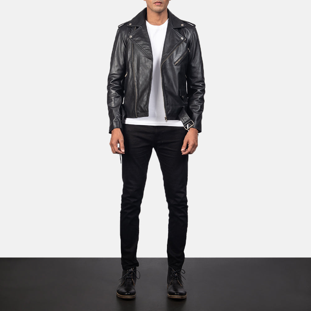 
Allaric Alley Black Leather Biker Jacket - გვერდითი პროფილი ერგონომიული სახელოს ჭრით
