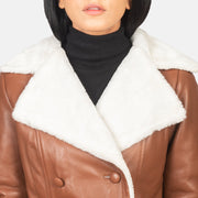 
შიდა სარჩულის ხედი Showing Fully Faux Fur Lined & ორი ფუნქციური შიდა ჯიბე