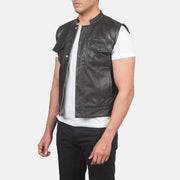 
Brown Sheepskin Leather Biker Jacket - უკანა ხედი გამოკვეთილი მხრებით და სუფთა დაბოლოებით