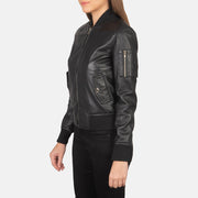 
Black Sheepskin Leather Bomber Jacket - უკანა ხედი გამოკვეთილი მხრებით და სუფთა დაბოლოებით