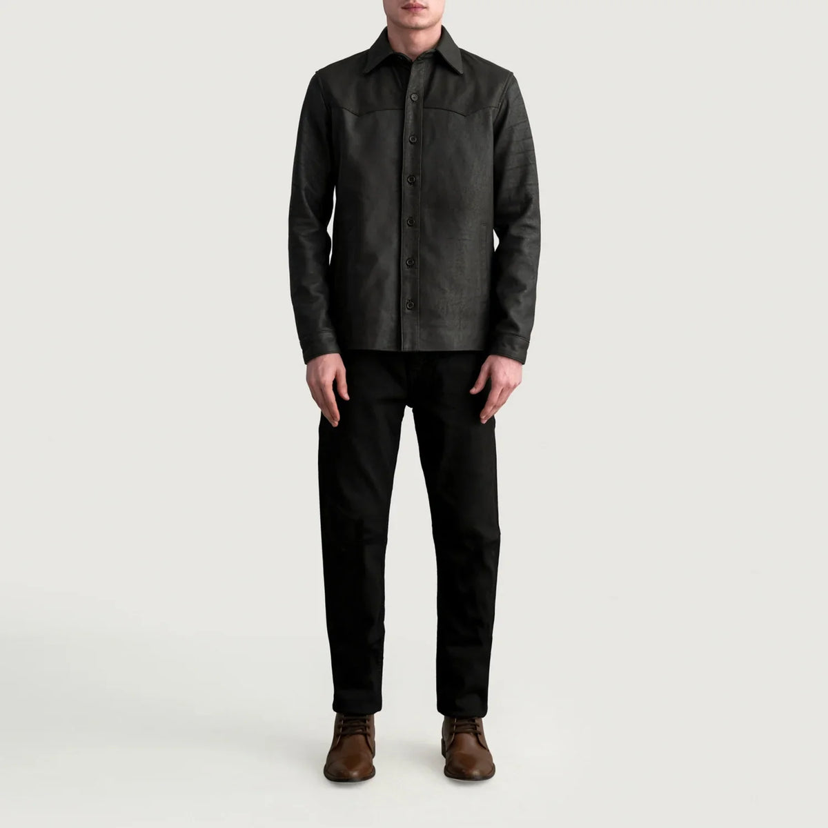 
ახლო ხედი of Shirt & Buttons Hardware on Bronco Tumbled ყავისფერი Leather Shirt მამაკაცის