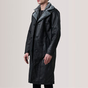 
Cai Distressed შავი Leather Shearling ტყავის პალტო მამაკაცის For Men - გვერდითი პროფილი ერგონომიული სახელოს ჭრით