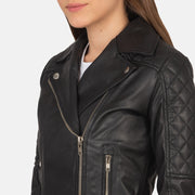 
შიდა სარჩულის ხედი Showing Quilted Polyester Lining & ორი ფუნქციური შიდა ჯიბე