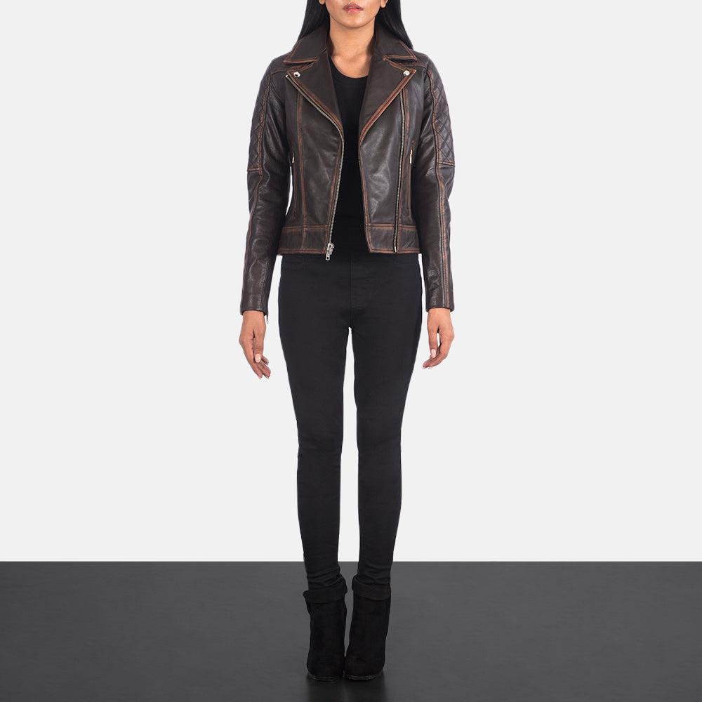 
Carolyn Quilted Vintage Brown Biker Jacket - გვერდითი პროფილი ერგონომიული სახელოს ჭრით