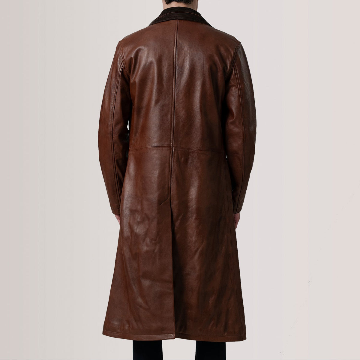 
ახლო ხედი of Notch & Button Hardware on Charlton Waxed ყავისფერი Leather Single Breasted ტყავის პალტო მამაკაცის For Men