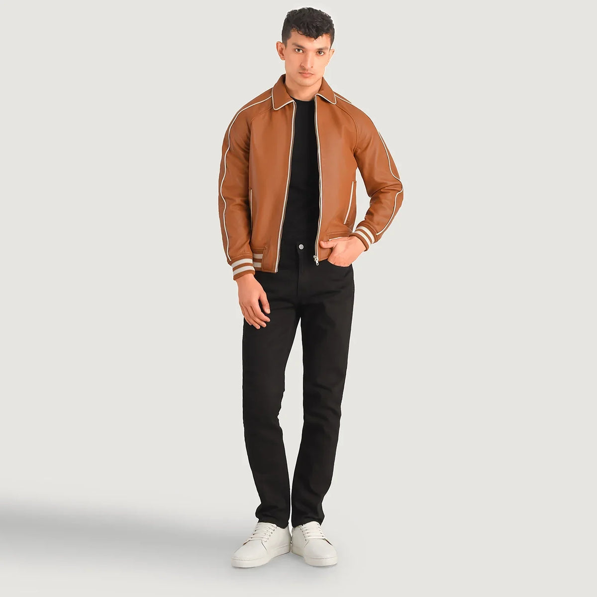 
Cooper ტანი ყავისფერი Leather Varsity ტყავის ქურთუკი მამაკაცის in Tan Brown Sheepskin Leather - წინა ხედი და მორგებული სილუეტი | შეიძინეთ ონლაინ